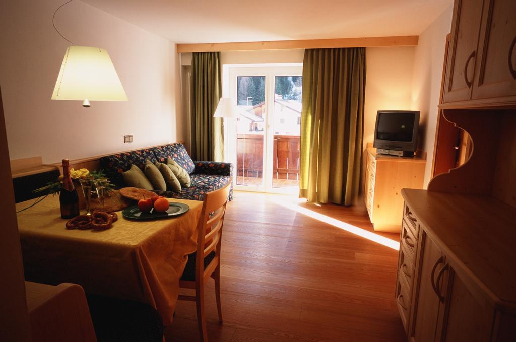 Residence Frea Selva di Val Gardena Oda fotoğraf